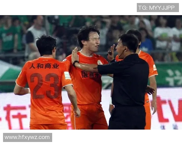 从足球巨星到人格楷模探讨球星球品对社会风气的积极影响